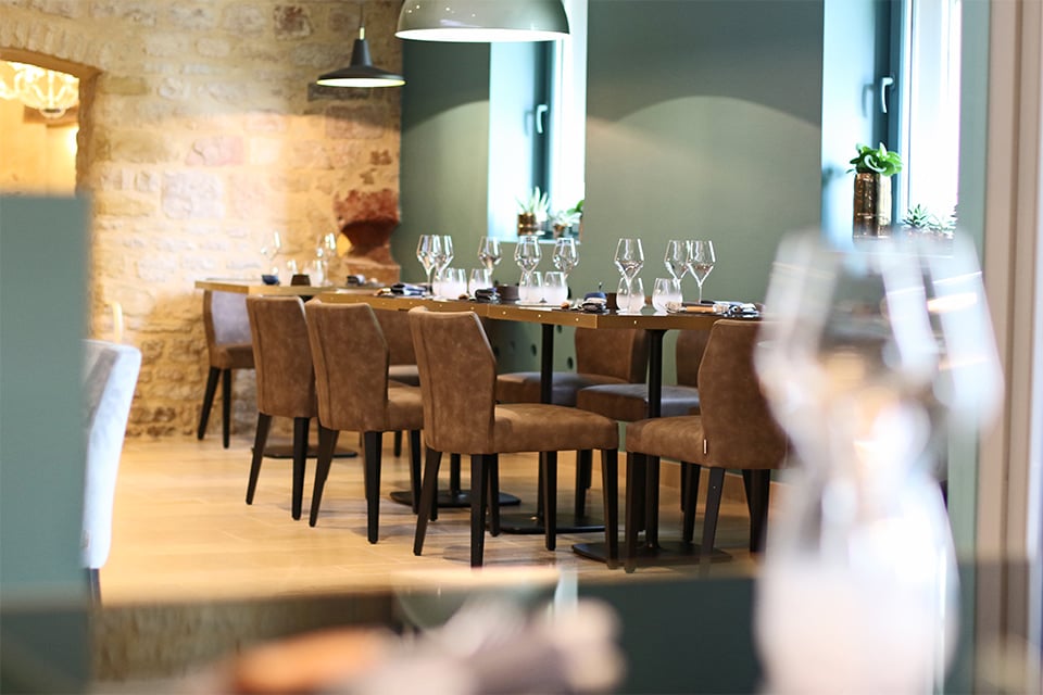 Quelles sont les différences entre la décoration intérieure pour les hôtels et pour les restaurants ?